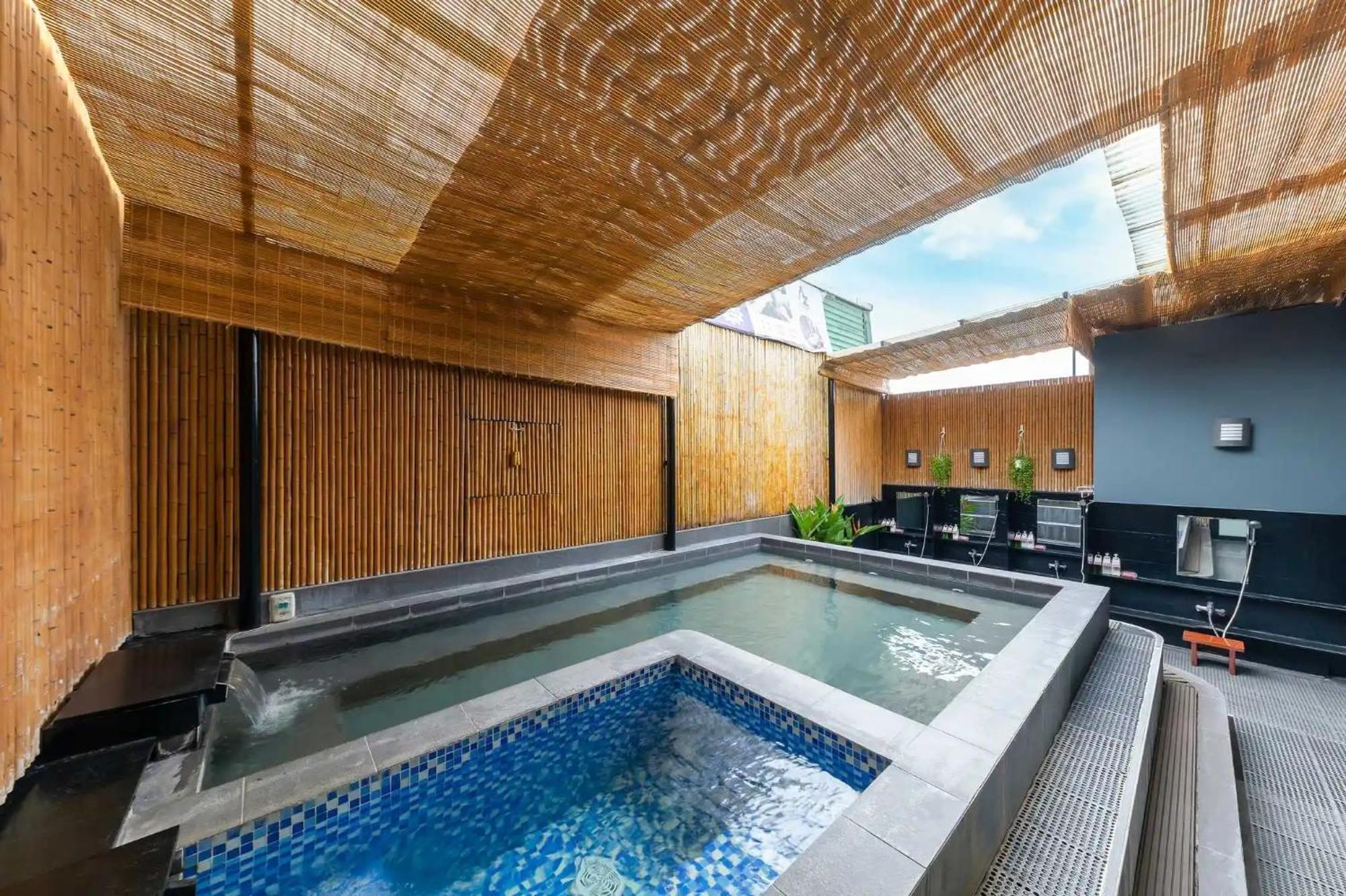 Hotel Azumaya Linh Lang Ханой Екстер'єр фото