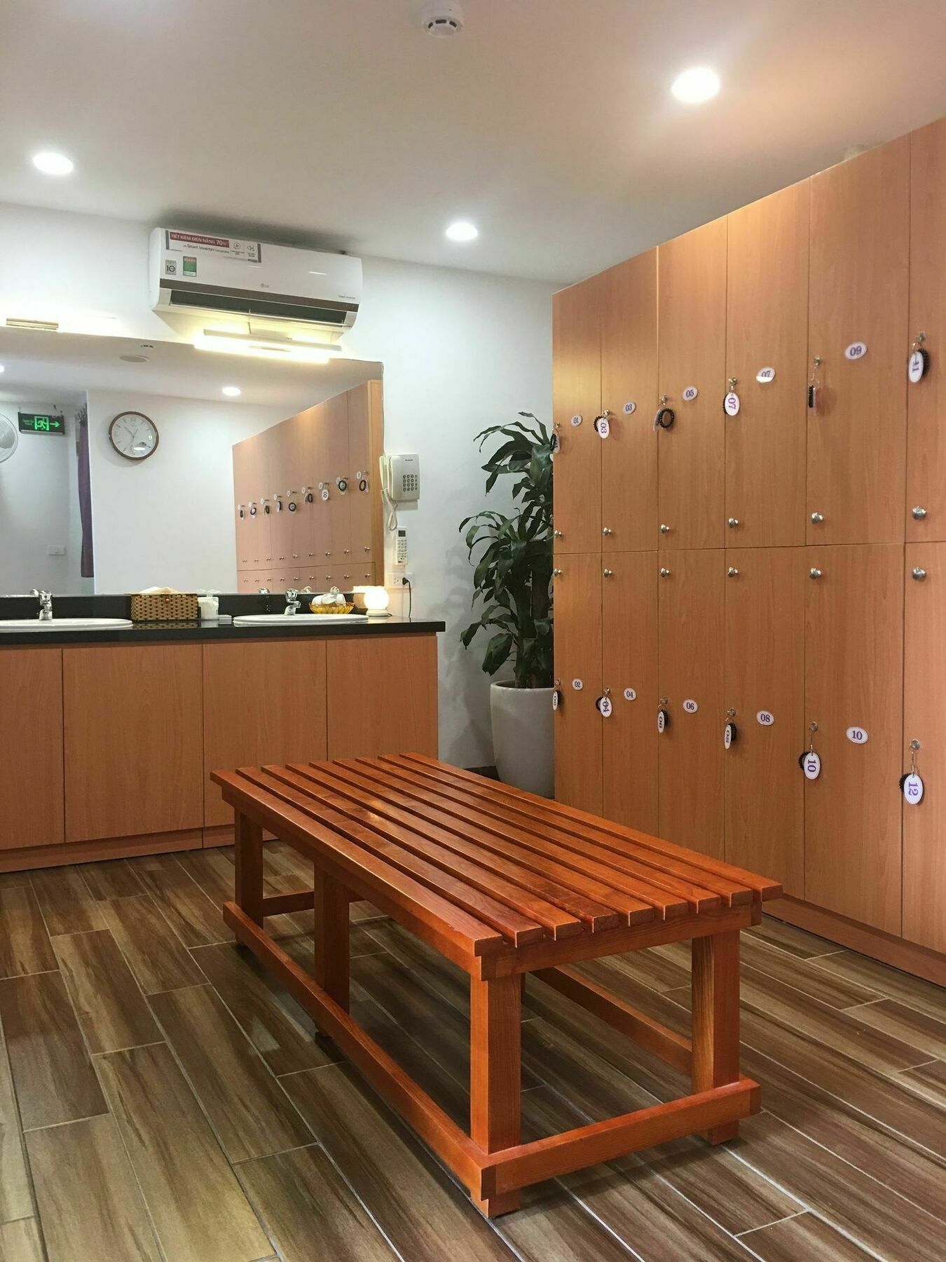 Hotel Azumaya Linh Lang Ханой Екстер'єр фото